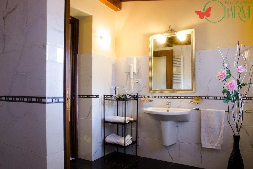 סורה B&B Charme חדר תמונה